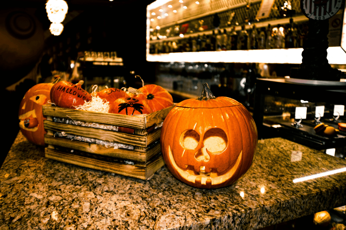 halloween-restaurant-bookings