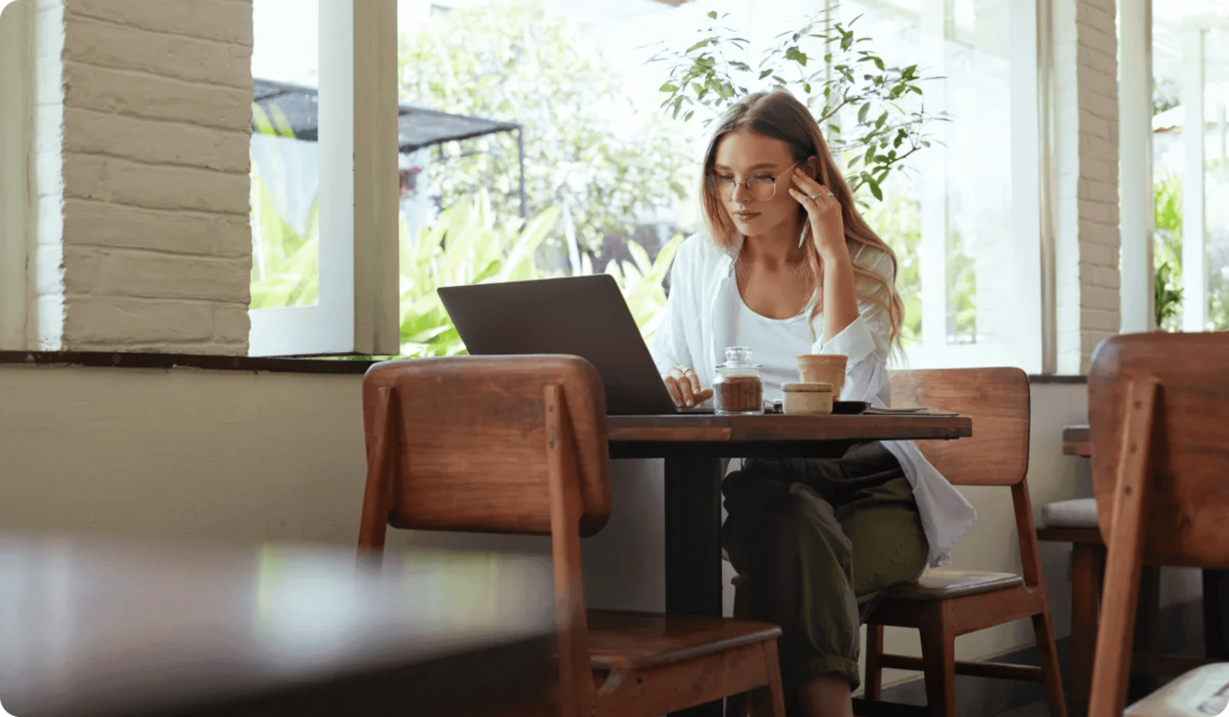 restaurant-reservation-email-tips.png 1