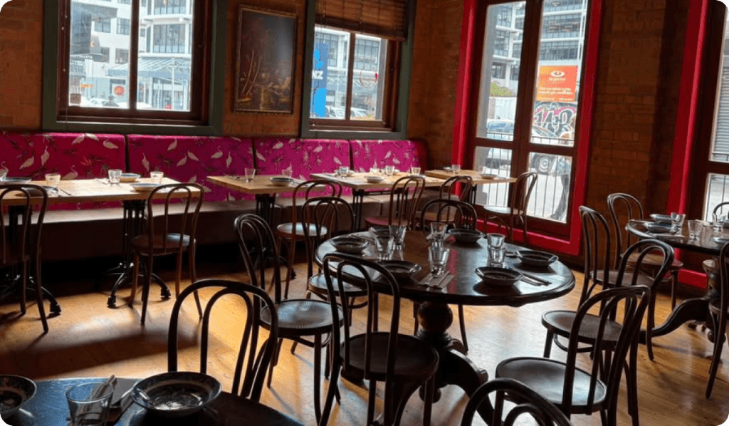 apache-NowBookIt-CaseStudy-1