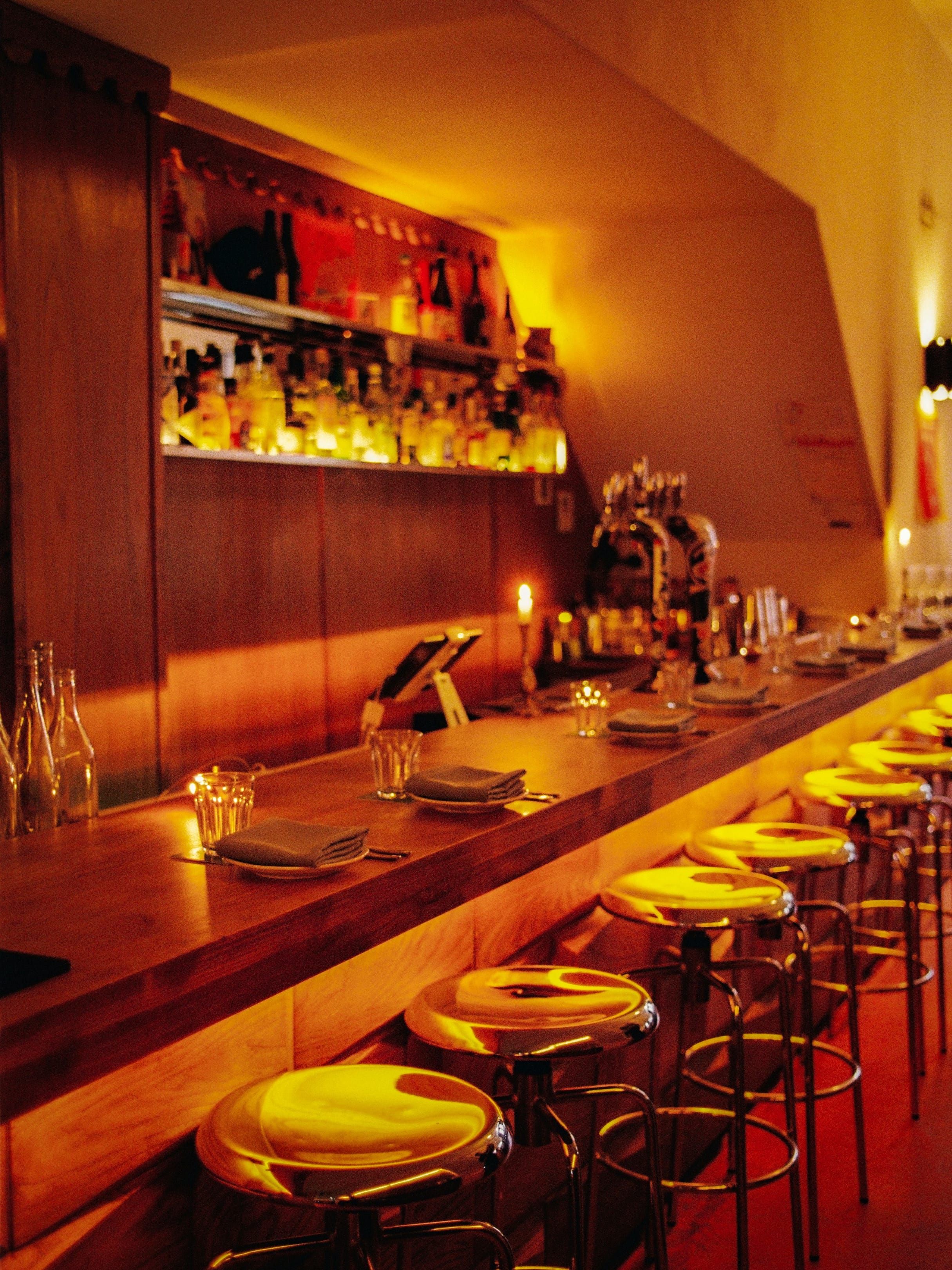 Bar counter